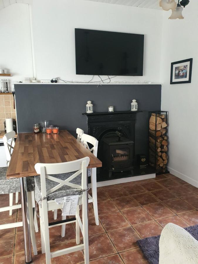 The Speak Easy Cottage Multyfarnham -Two Bedroom المظهر الخارجي الصورة